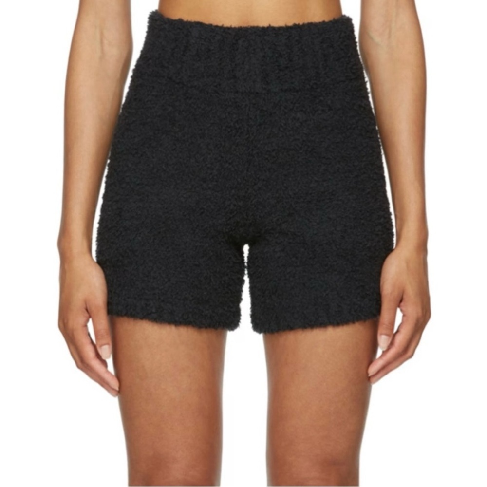 SKIMS Cozy Knit Fuzzy Lounge Shorts Black - Size S/M